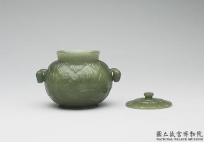 图片[3]-Jade lidded pot with two handles, India-China Archive